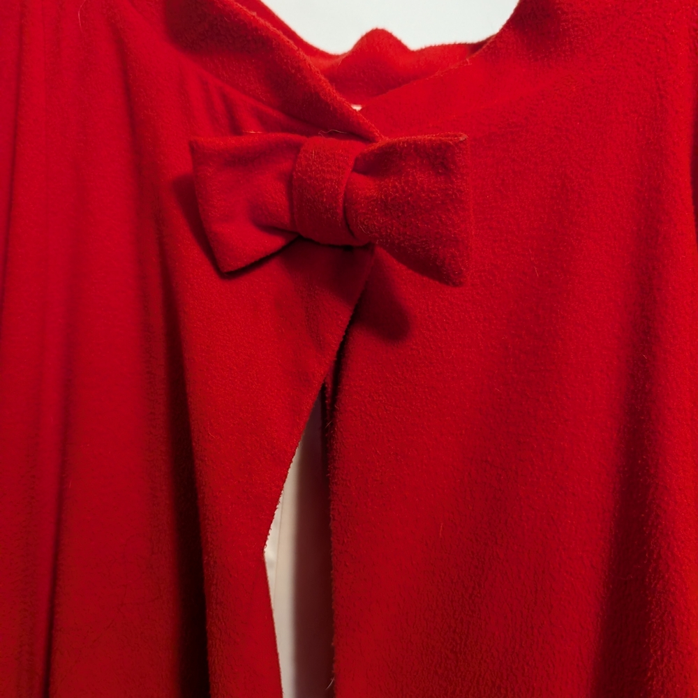 Barbie Red Coat with White Lining 1X - Picture 5 of 6